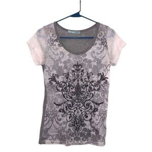 Maurice’s womens white & gray light sweate…